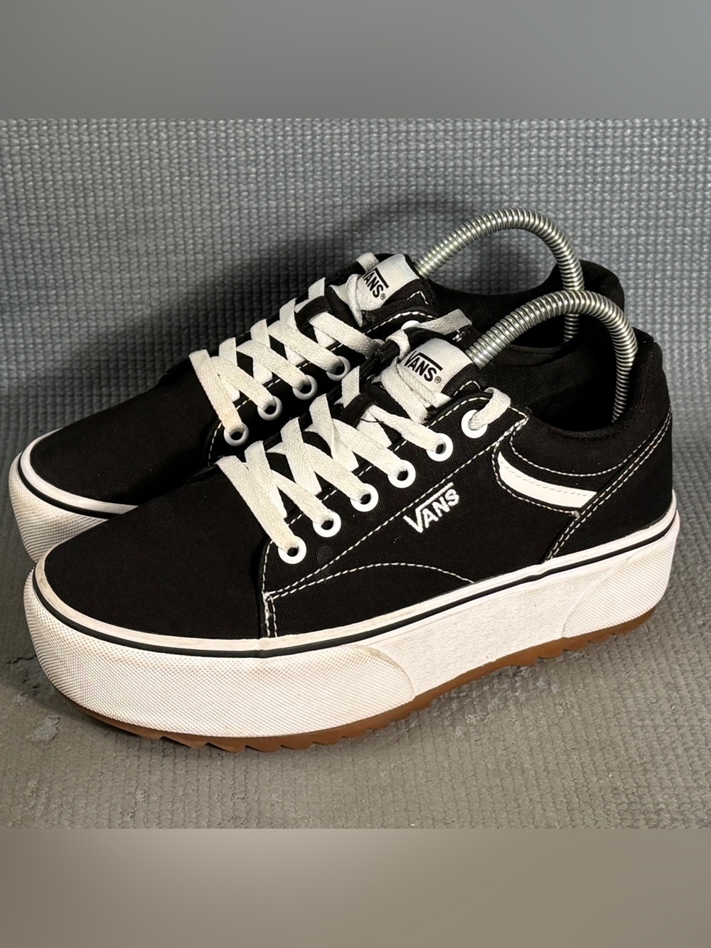 Vans Seldan Platform Black Sneakers Women’s Size 7.5